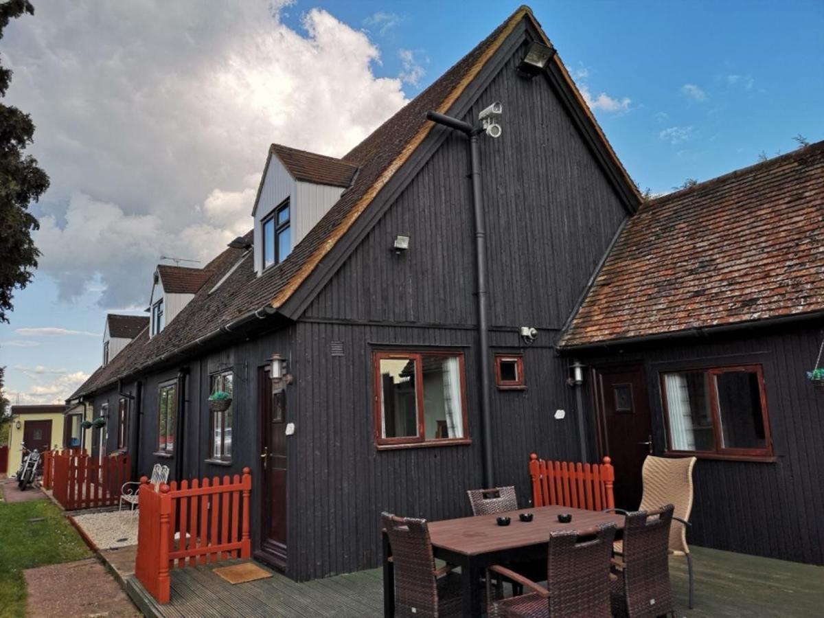 Chalet Cottages Streatley (Bedfordshire) Exterior foto